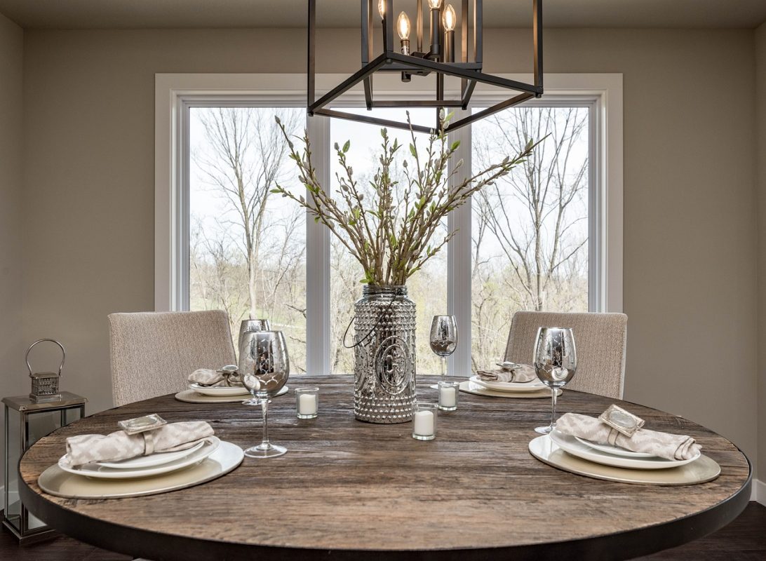 From Bold to Subtle: Finding the Right Wall Paint Color for Dining Rooms